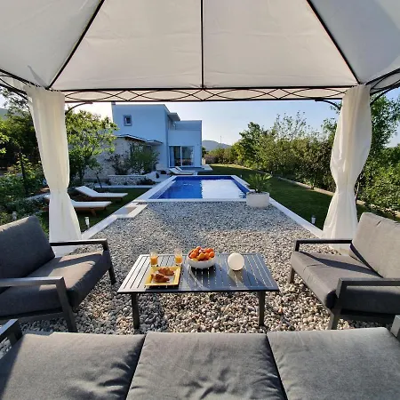 Little Getaway Veliki Brocanac