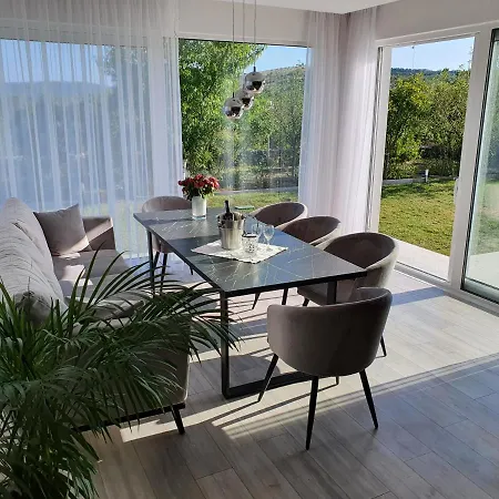 Little Getaway Veliki Brocanac