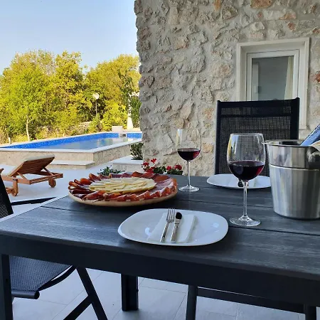 Villa Little Getaway